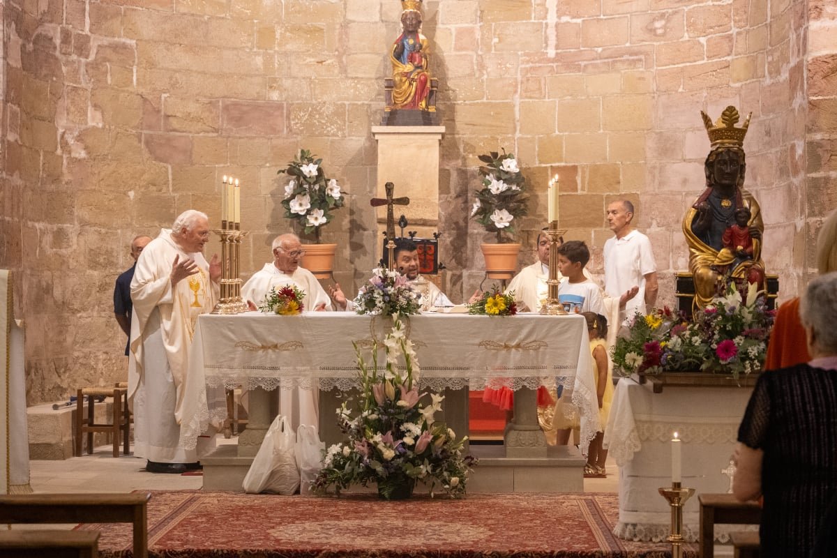 Virgen Blanca 25 años